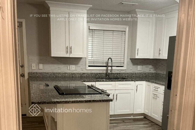 Building Photo - 5388 Golfcrest Cir