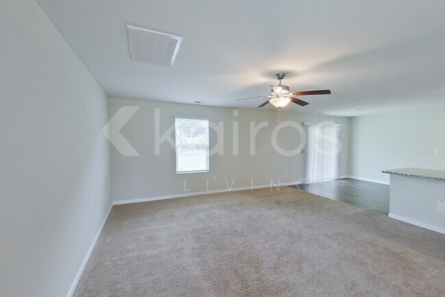 Foto del edificio - 74 W Luminous Way