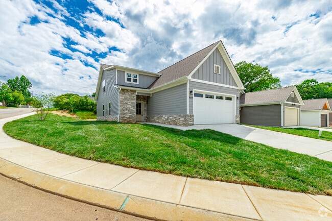 Building Photo - 4659 Heiskell Dr