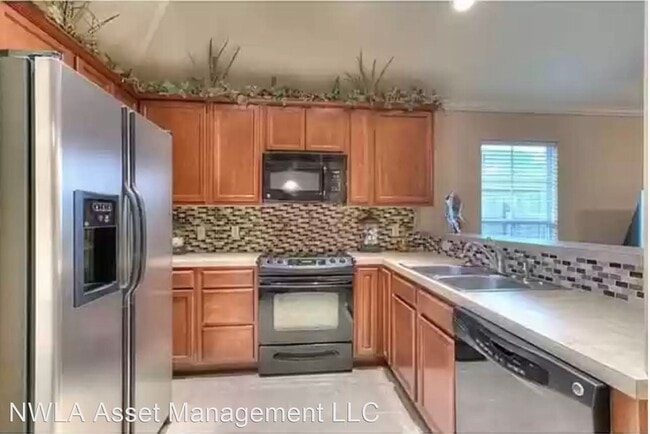 Building Photo - 3 br, 2 bath House - 599 Whitefield
