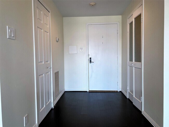 Foto del edificio - 49 Briar Hollow Ln