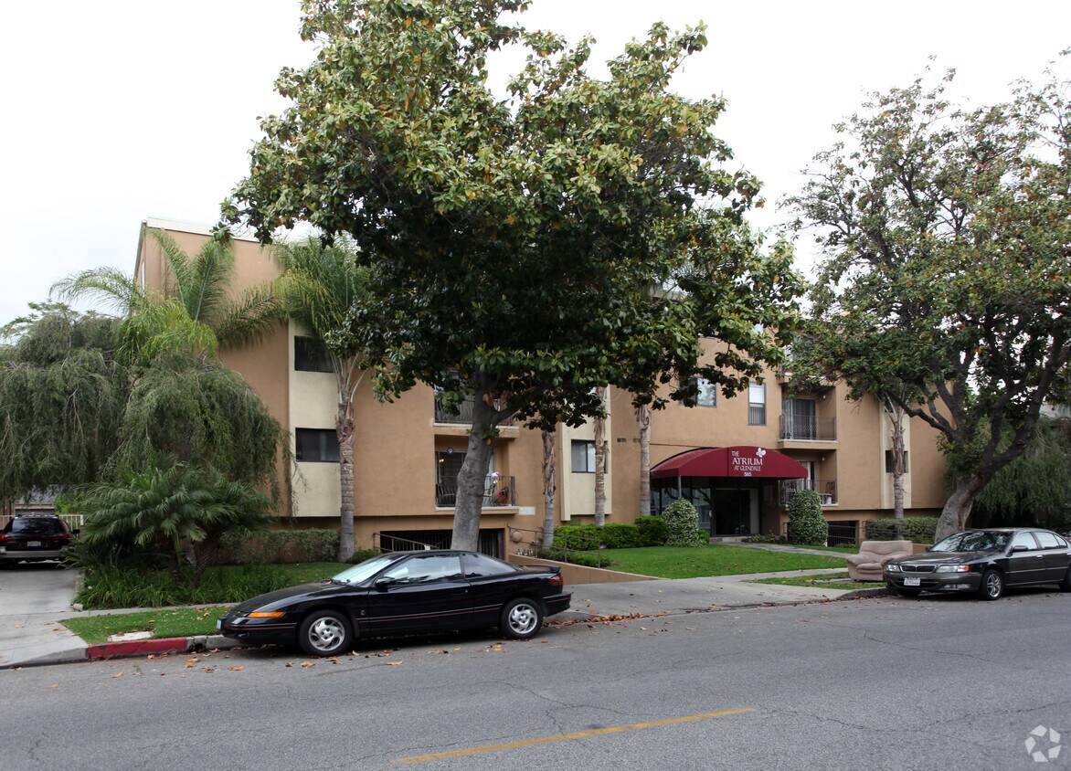 Primary Photo - Atrium at Glendale