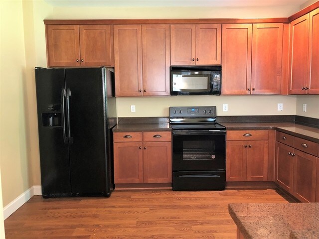 Foto del edificio - 8824 Shadowglen Dr