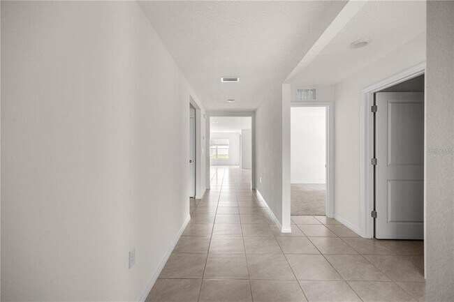 Foto del edificio - 8904 SW 50th Ter