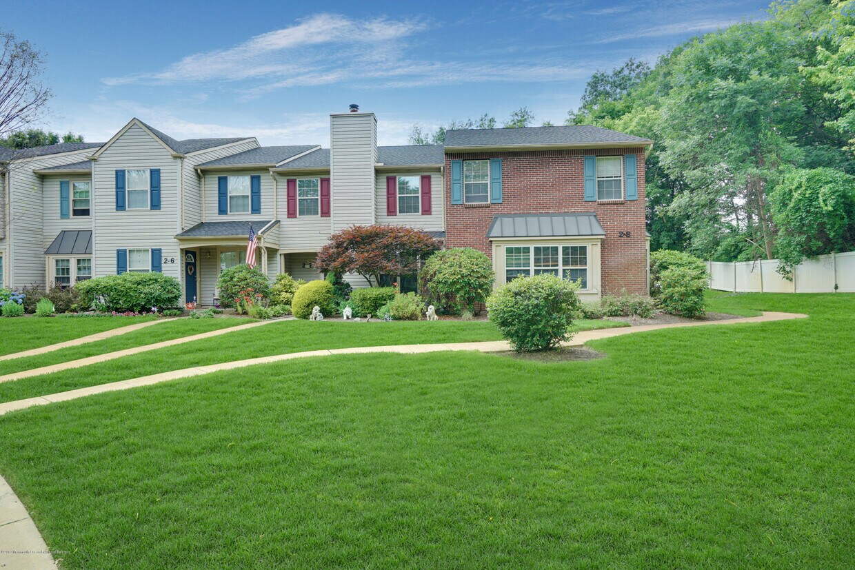 2 Whistler Dr Unit 7, Freehold, NJ 07728 Condo for Rent in Freehold