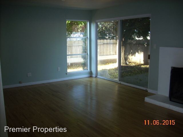 Building Photo - 3 br, 2 bath House - 2700 DeWitt