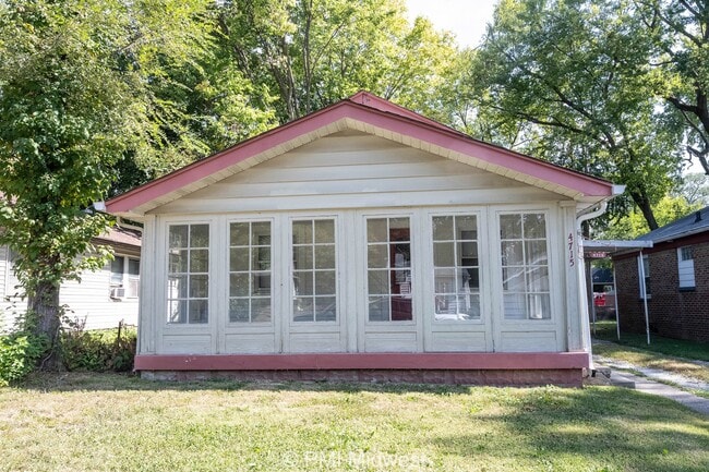Building Photo - 4715 Caroline Ave