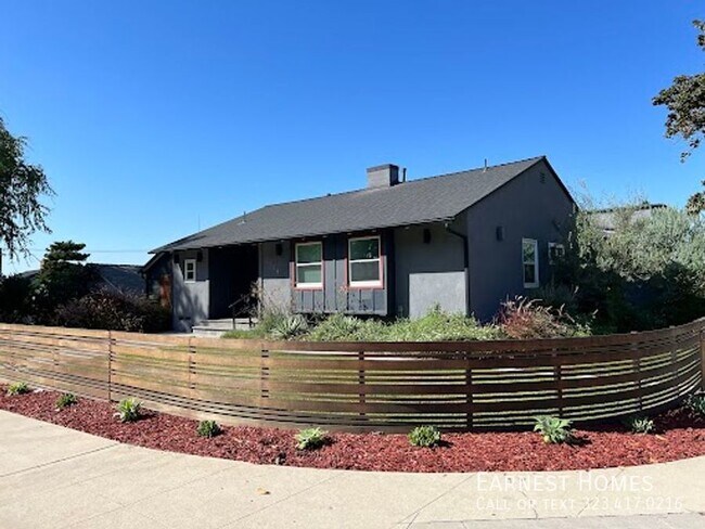 Building Photo - 2921 N Frederic St Burbank, CA 91504