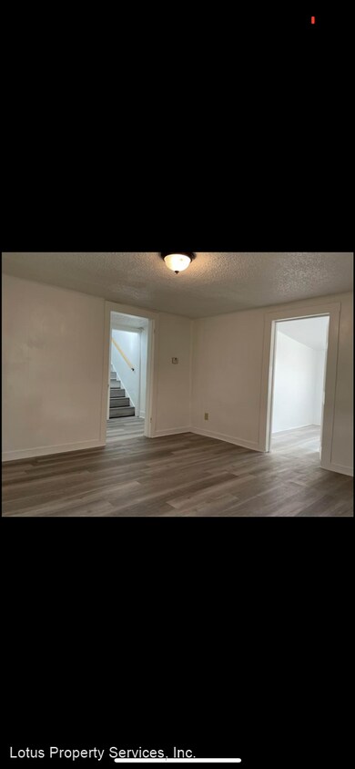 Building Photo - 4 br, 1 bath House - 802 East 5th Street