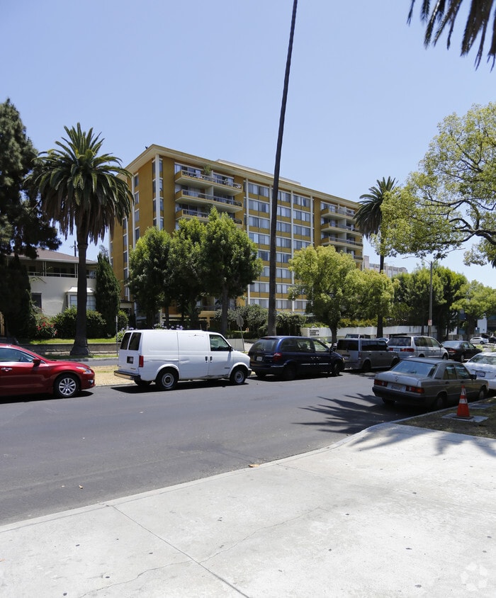 Primary Photo - Occidental Tower Apartments