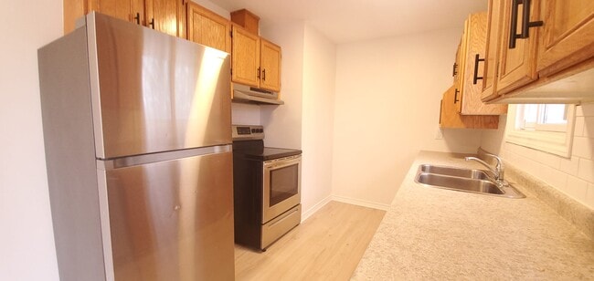 Building Photo - 194 Reid St