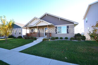 Building Photo - 1345 SE Waddell Way