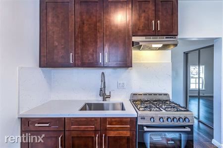 Primary Photo - 1 br, 1 bath Triplex - 3644 Van Buren Blvd...