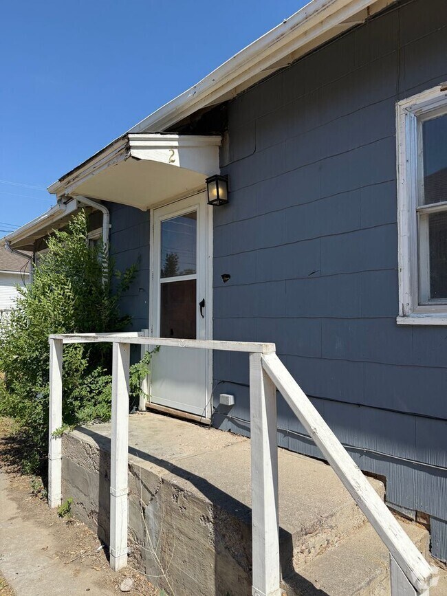 Building Photo - 1908 3rd Ave