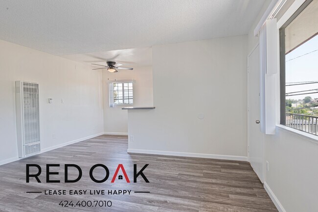Foto del edificio - Contemporary One Bedroom with Lots of Natu...