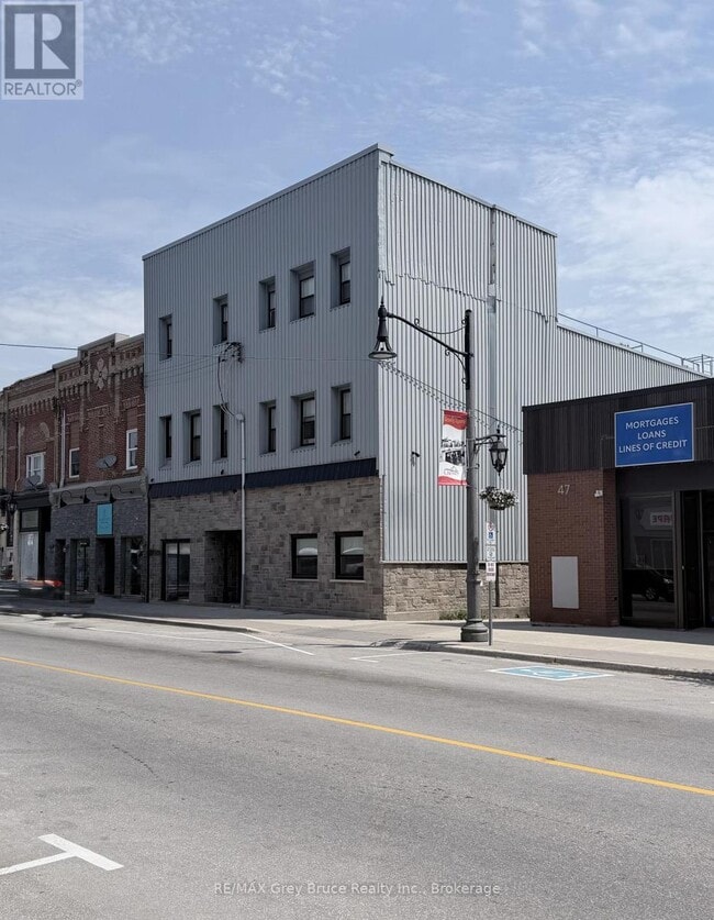 Building Photo - 39 1st Ave S