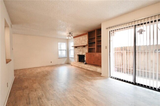 Building Photo - 8418 Fathom Cir