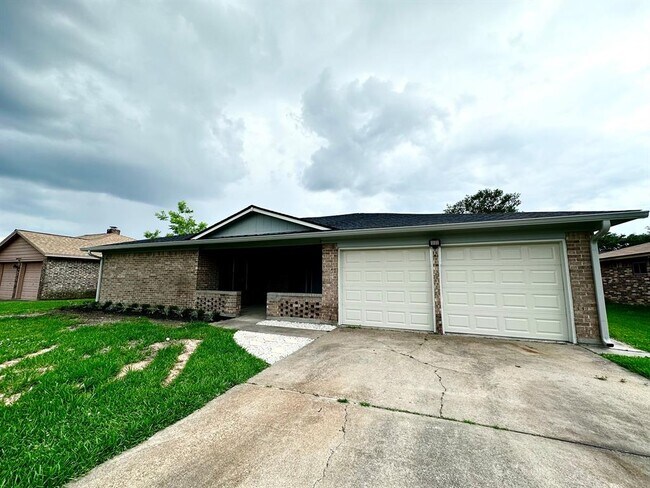 Building Photo - 3106 Stacy Ln