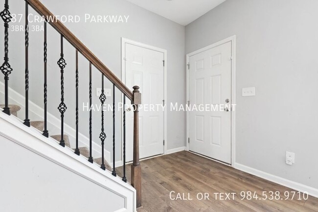 Foto del edificio - 87 Crawford Pkwy