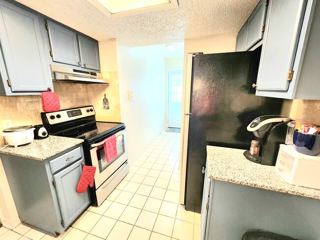 Building Photo - 4149 Jefferson Woods Dr