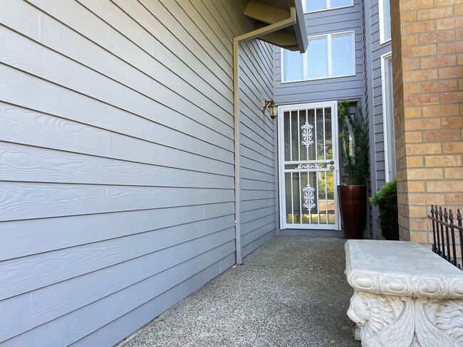Building Photo - Traditional 4-Bed, 2.5-Bath Home with Stunning Views, Central A/C, and Modern Amenities!