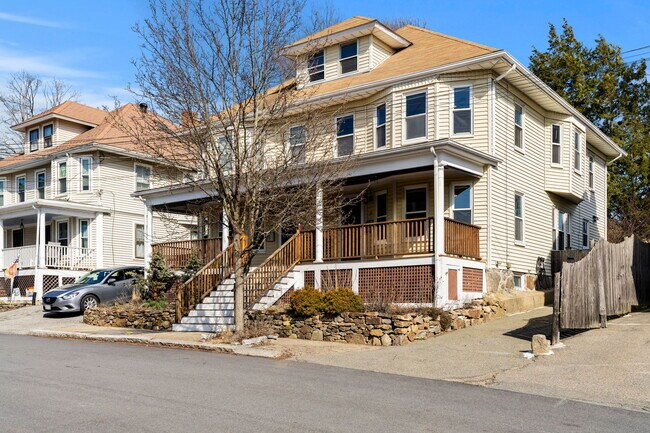 Front - Right - 3 Clifford Ave