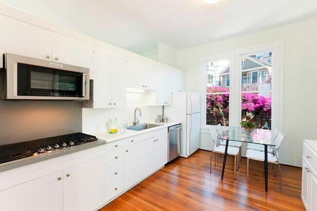 Foto del edificio - 1100 27th St S