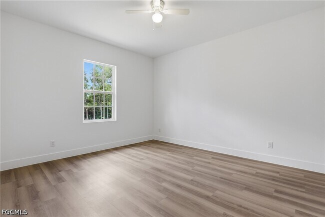 Foto del edificio - 4708 27th St SW