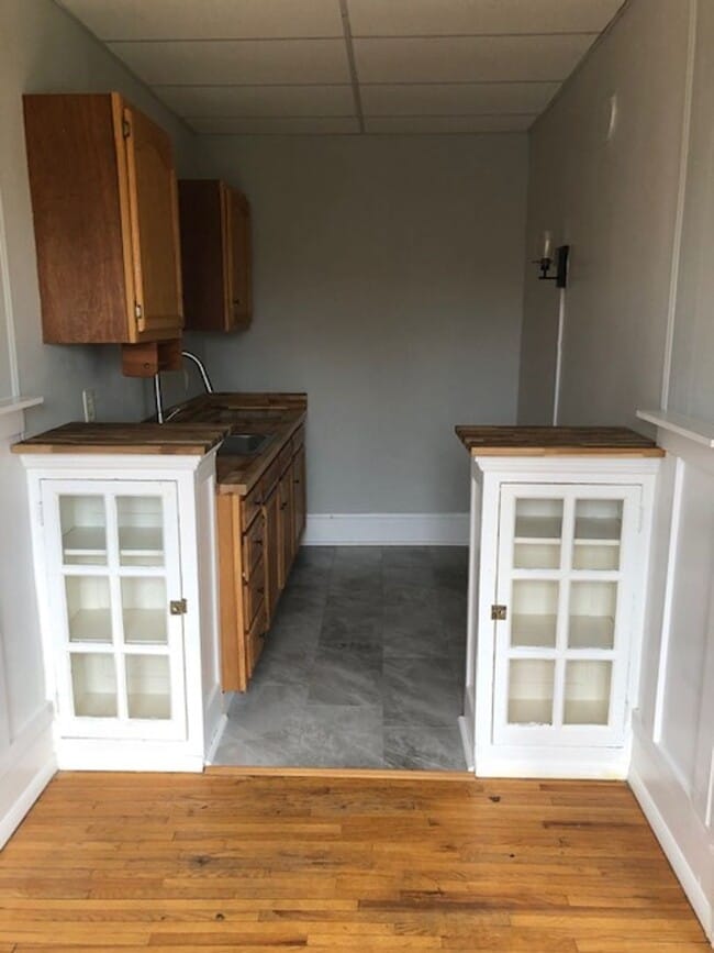 8th Street Apartments 324 E 8th St Chattanooga, TN Apartments for