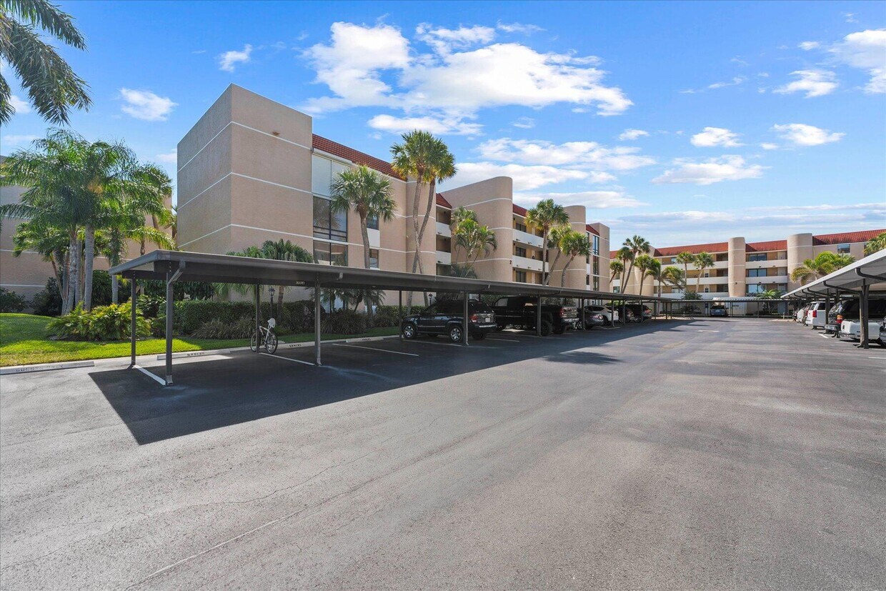 3482 NE Causeway Blvd Unit 202, Jensen Beach, FL 34957 Condo for Rent