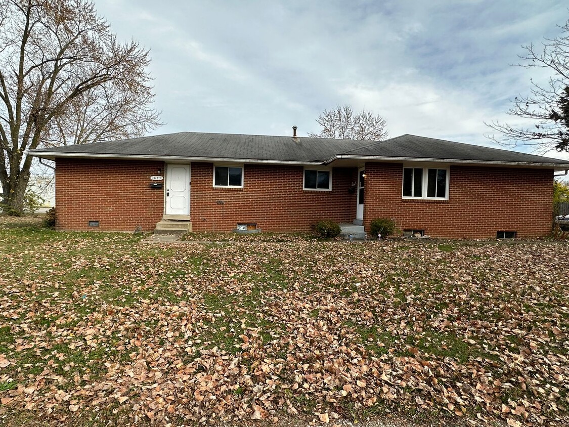 Primary Photo - Discover Serene Living in this Charming 3-...