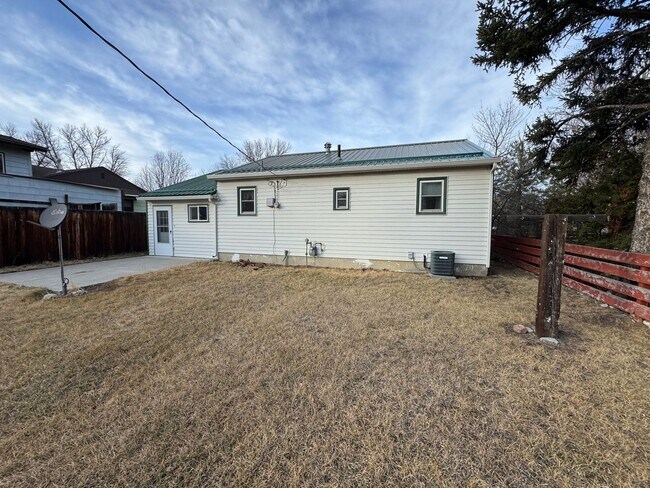 Foto del edificio - Cozy Ranch Home in Columbus, MT – 2 Bed/1 Bath