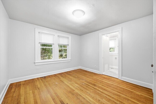 Foto del edificio - 650 Alleghany Ave