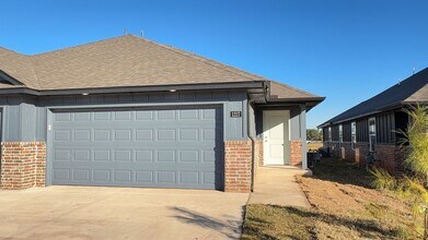 Building Photo - 1217 NW 113th St