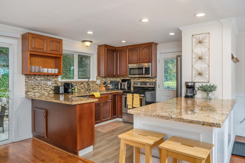 Foto principal - 6542 Southcenter Blvd