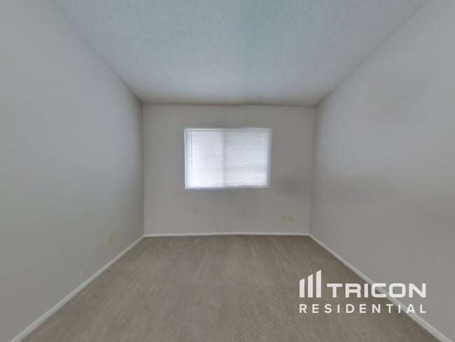 Foto del edificio - 5212 N 69th Ave