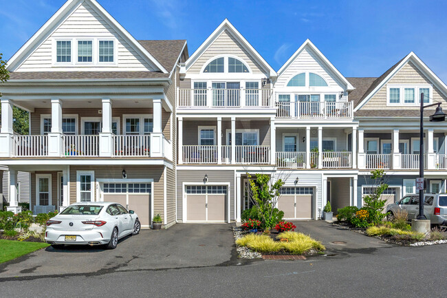 Foto del edificio - 23 Lighthouse Point Rd