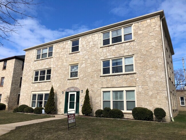 Foto del edificio - 4214 N Wilson Dr