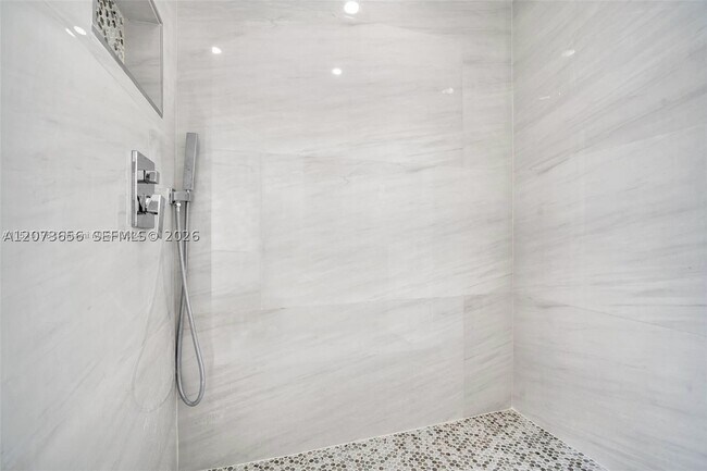 Foto del edificio - 9301 SW 4th St