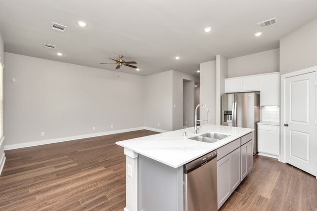 Building Photo - 10526 Moon Vly Ln