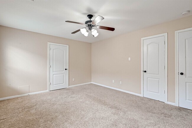 Foto del edificio - 6402 Black Bamboo Ln
