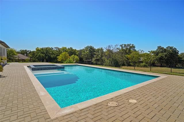 Foto del edificio - 13297 Roanoke Rd