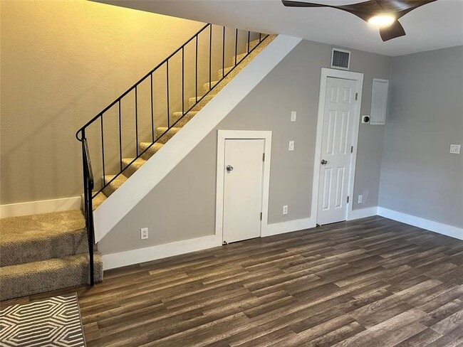 Foto del edificio - 620 NE 28th St