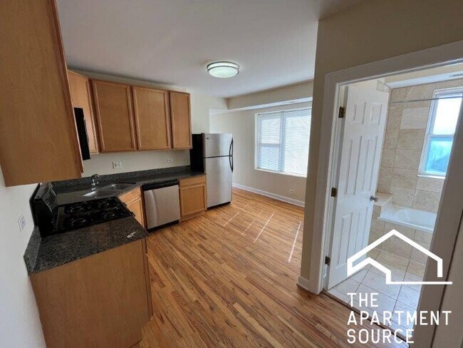 Photo - 4606 N Monticello Ave (Chicago, IL) Apartment