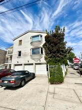 Building Photo - 1657 John F. Kennedy Blvd