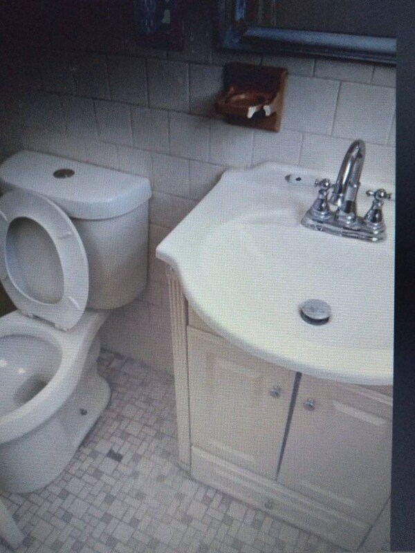 Foto del edificio - 22 Smith Clove Rd