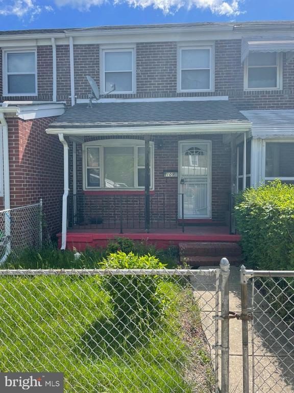 Foto principal - 109 Carver Rd