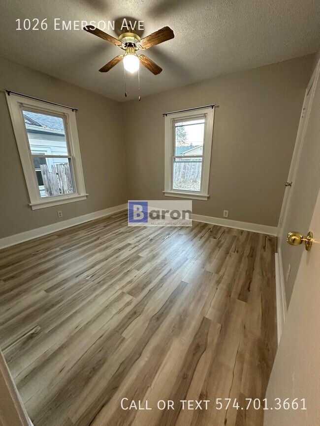 Foto del edificio - 1026 Emerson Ave