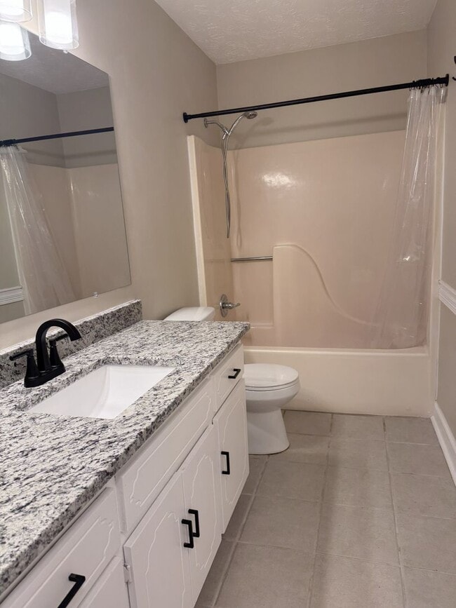 Building Photo - You Don't Want To Miss This Home