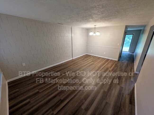 Foto del edificio - 3426 W Dorchester Ridge
